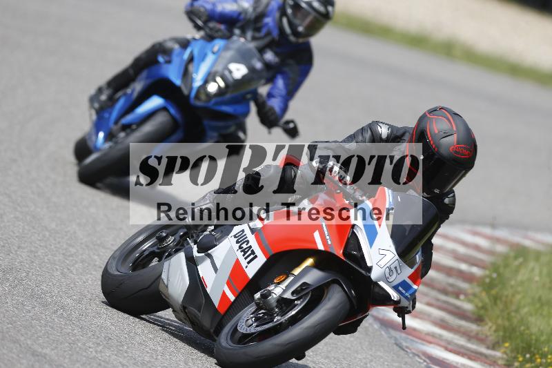 /27 12.06.2025 Ducati Schweiz Trackday Warmup  ADR/gruen-vert/4